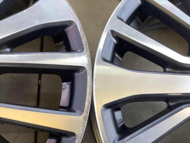 Genuine Nissan parts
C26
Serena late
Original wheel