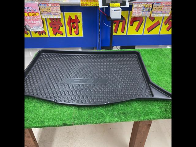Honda genuine
Fit / GE system
Genuine luggage mat