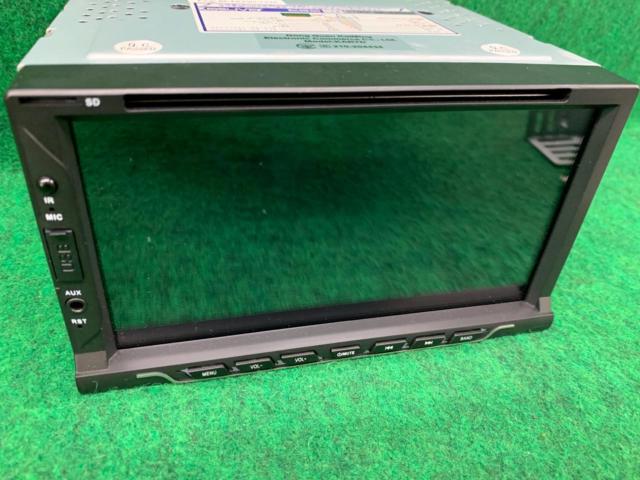 Translation
KASUVAR
KAR7D 7-inch Display Audio
Apple
CarPlay/DVD/CD/Bluetooth/SD/USB/Tuner