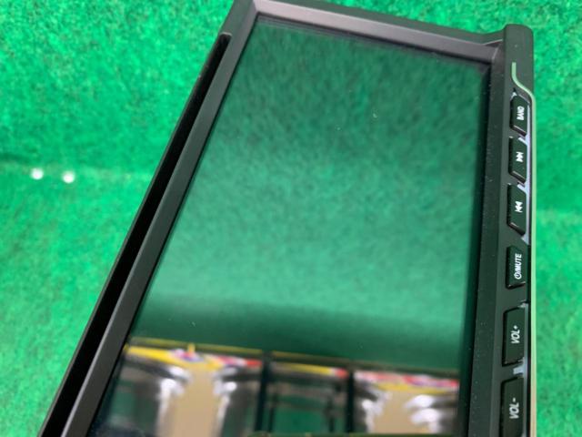 Translation
KASUVAR
KAR7D 7-inch Display Audio
Apple
CarPlay/DVD/CD/Bluetooth/SD/USB/Tuner