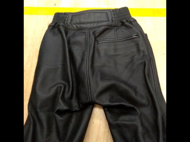 KUSHITANI Cowhide Leather Pants
Part number unknown
L size