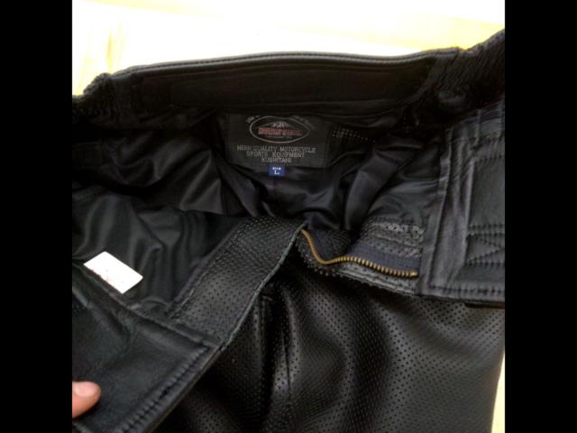 KUSHITANI Cowhide Leather Pants
Part number unknown
L size