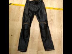 KUSHITANI Fact Pro Mesh Pants
K-1059M
L size