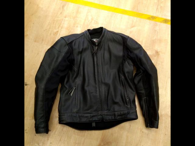 KUSHITANI Capture Jacket
K0663M
L size