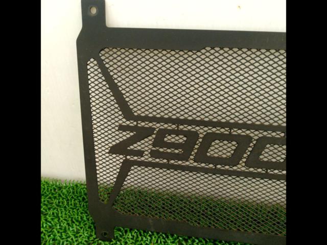 Unknown manufacturer radiator core guard