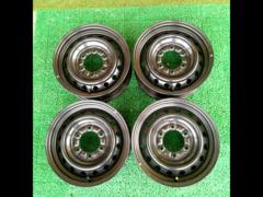 Toyota genuine parts
Hiace 200 genuine steel wheels
