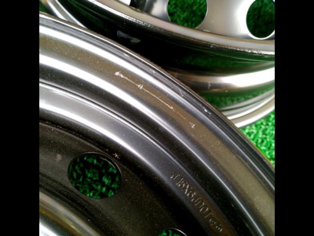 Toyota genuine parts
Hiace 200 genuine steel wheels