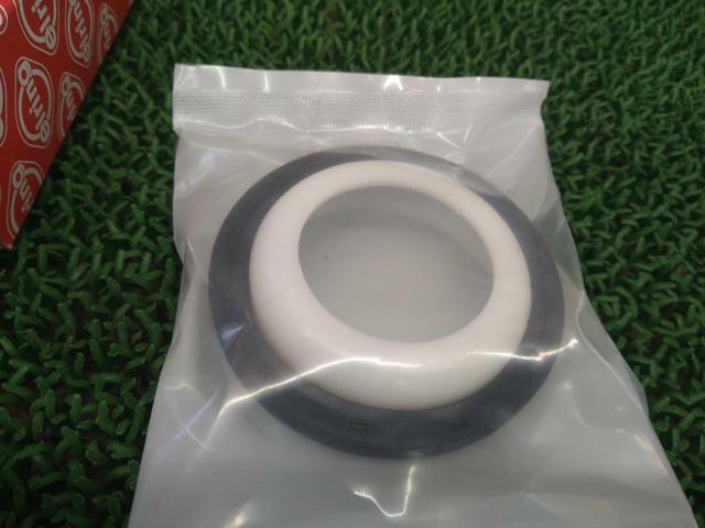elring
Crank seal
Part number: 004.450