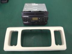 SUZUKI (Suzuki)
Original audio panel with irregularly shaped audio CD tuner
Product code: DEH-2048zs