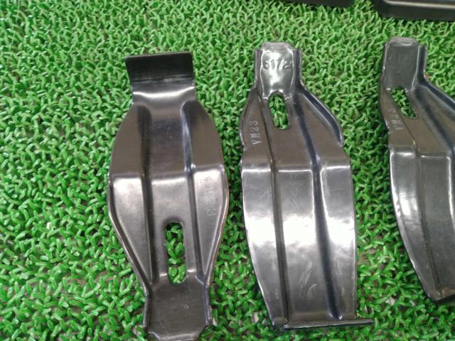 TERZO (Teruttsu~o)
Holder Set
Part number: EH449