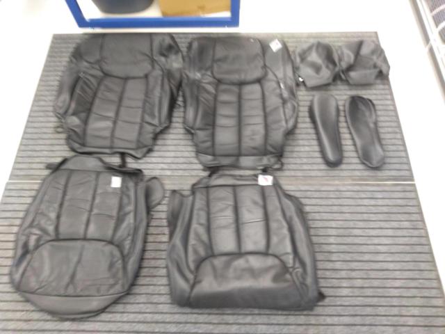 CLazzio 20 series
Velfire
Seat Cover