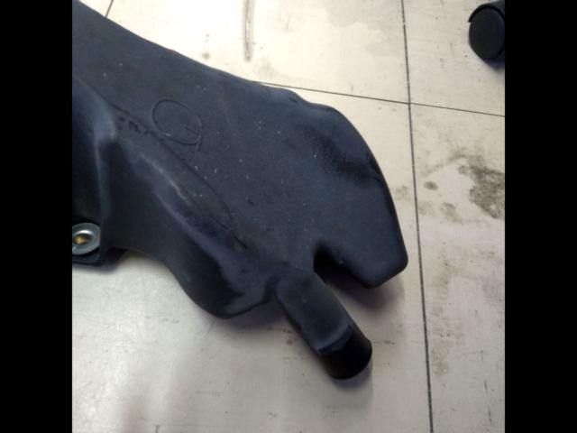 Toyota genuine
Genuine parts for 200 Series Hiace (4th generation and later)
Intake air resonator