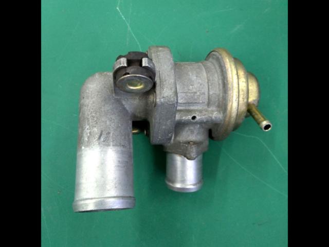 Nissan genuine
Silvia S15 / SR20DET
Blow of valve