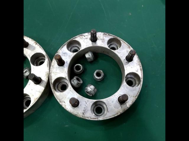 Unknown manufacturer 139.7-5/M12×P1.25/30mm thick wide tread spacer