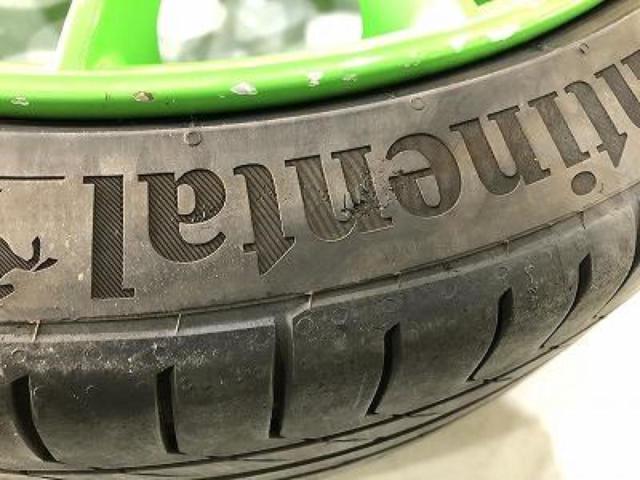 WORK (work)
EMOTION (Emotion)
M8R
+
WINRUN (U~inran)
R3302 bottles
+
Continental (Continental)
Contact
sport5
Two