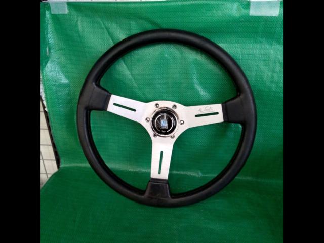 NARDI COMPETITION
Leather & Silver Spokes
365mm