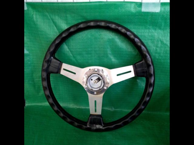 NARDI COMPETITION
Leather & Silver Spokes
365mm
