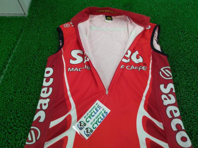 サイズ:M CANNONDALE SAECO 袖なしサイクルジャージ レッド