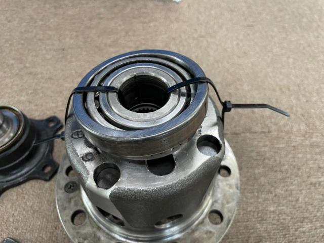 NISMO
2 WAY
Mechanical LSD