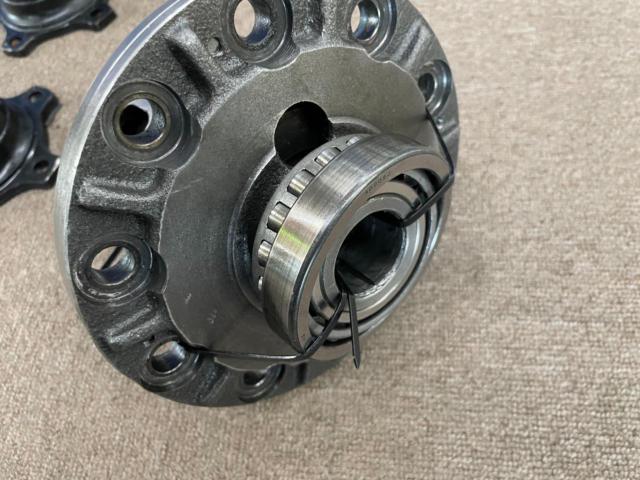 NISMO
2 WAY
Mechanical LSD