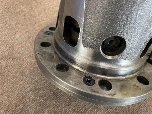 NISMO
2 WAY
Mechanical LSD