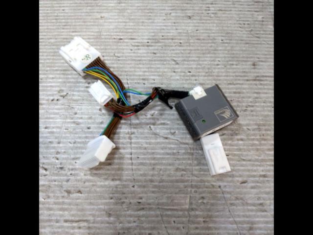 Enrage trading
One touch turn signal
T-W-01