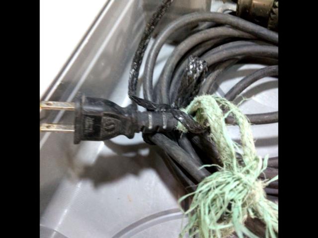 HITACHI
DH
18MB
Rotary hammer drill