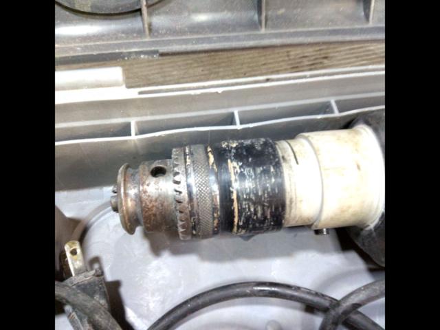 HITACHI
DH
18MB
Rotary hammer drill