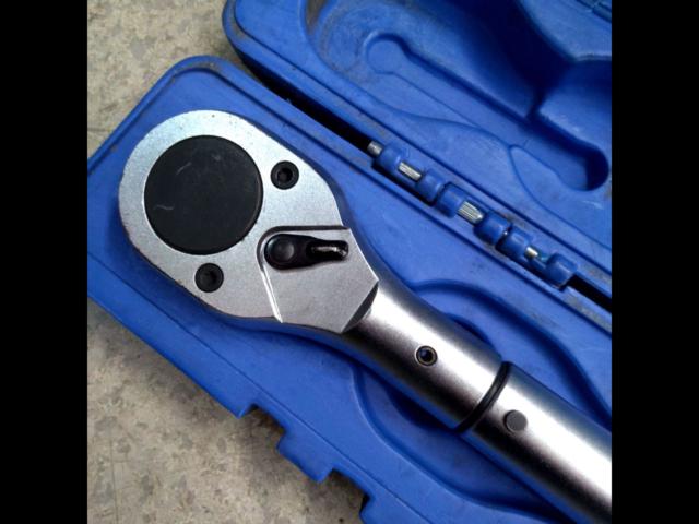 KING
TONY
Torque Wrench