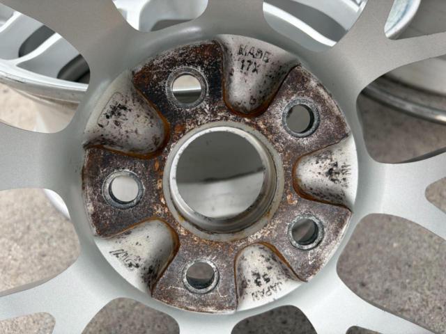 SUBARU
Genuine option
BBS
RG345