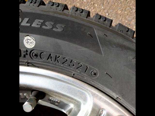 BRIDGESTONE
Zart
R7
+
BRIDGESTONE
BLIZZAK
VRX2