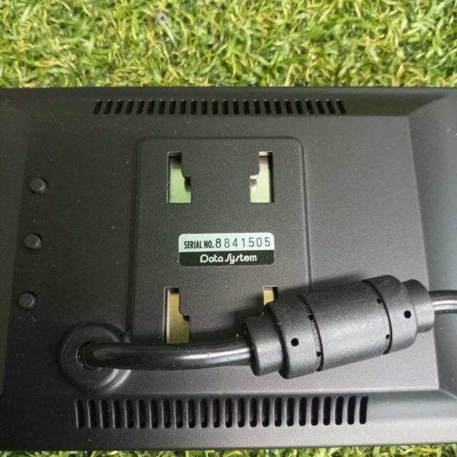 Date
System (data system)
R
SPEC
5-inch wide super rim monitor