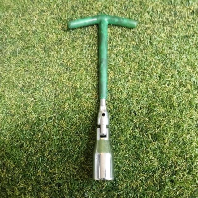 Unknown Manufacturer
Plug wrench