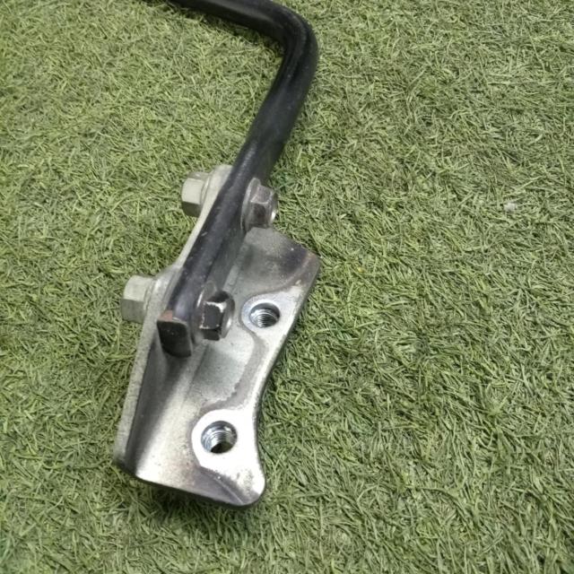 Toyota genuine
Rear stabilizer