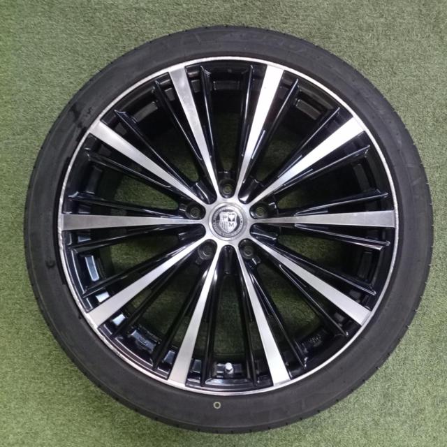 PERFORMANCE
WHEELS
10 triple spoke aluminum wheels
+
TOYO (Toyo)
PROXES
FD1
Manufactured in 2024 x 1
Manufactured in 2025 x 3