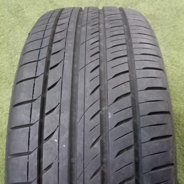 PERFORMANCE
WHEELS
10 triple spoke aluminum wheels
+
TOYO (Toyo)
PROXES
FD1
Manufactured in 2024 x 1
Manufactured in 2025 x 3