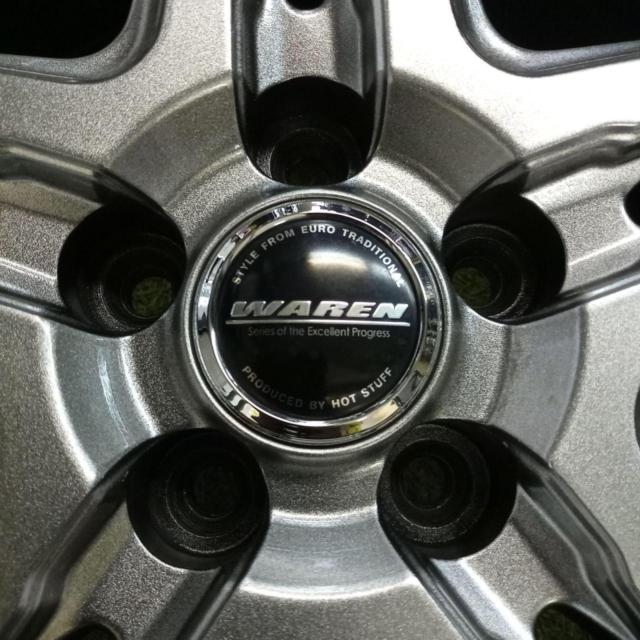 HOT
STUFF (Hot Stuff)
WAREN (Waren)
WR5
(4HOLE)
+
YOKOHAMA (Yokohama)
BluEarth
ES32
Manufactured in 2022