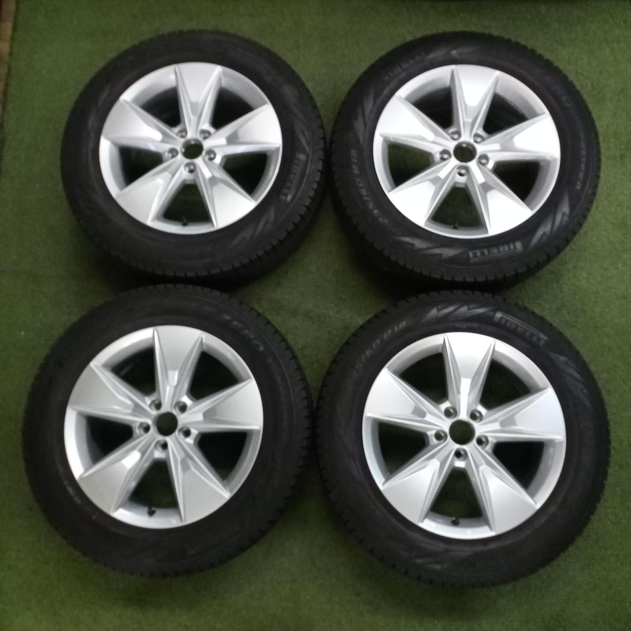 Warehouse Stock VOLVO Genuine Parts
XC60
Original aluminum wheel +
PIRELLI (Pirelli)
ICE
ZERO
ASIMMETRICO