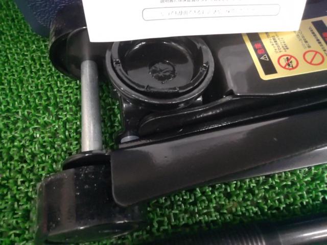 BAL
Low-profile hydraulic 2t jack