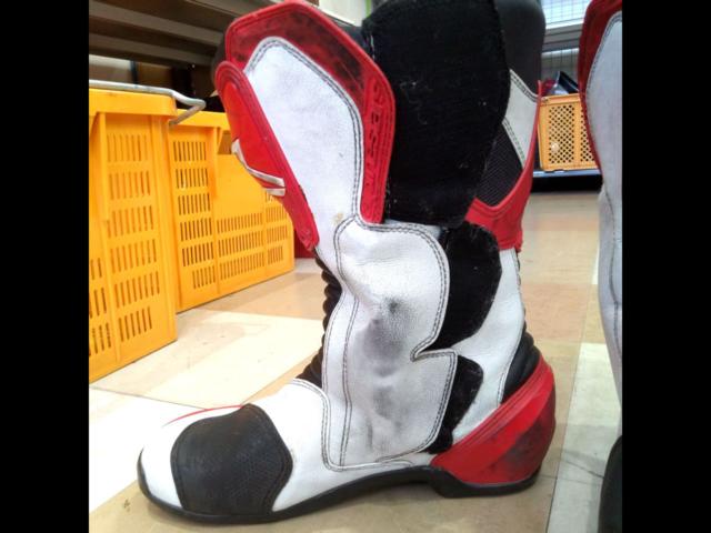 Alpinestars racing shoes
SMX-6
Size: 28.5 (JP)