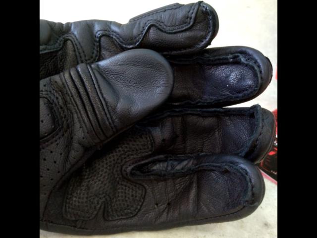 AlpinestarsGP
PLUS
R
GLOVES
3556517
Size: XL