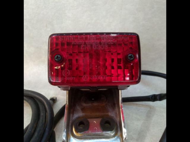 HONDANSR50/AC10
Genuine tail lens