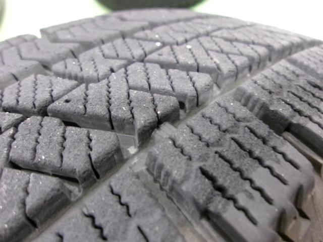 BRIDGESTONEBLIZZAK
VRX2
+
BRIDGESTONE
BALMINUM
BR10