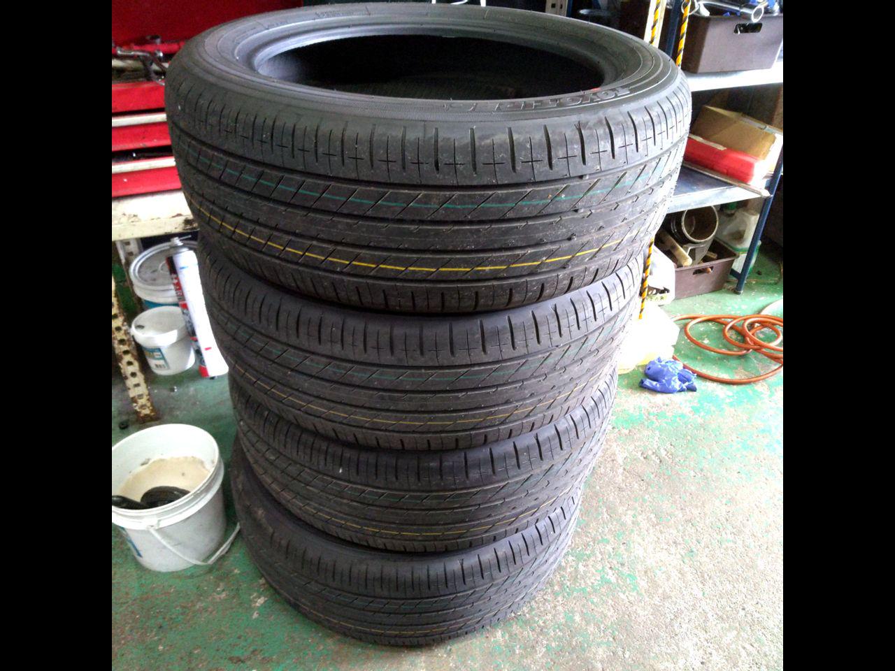 TOYO PROXES R60 205/55R17 4本 | 目立った傷や汚れ無し | アップ 