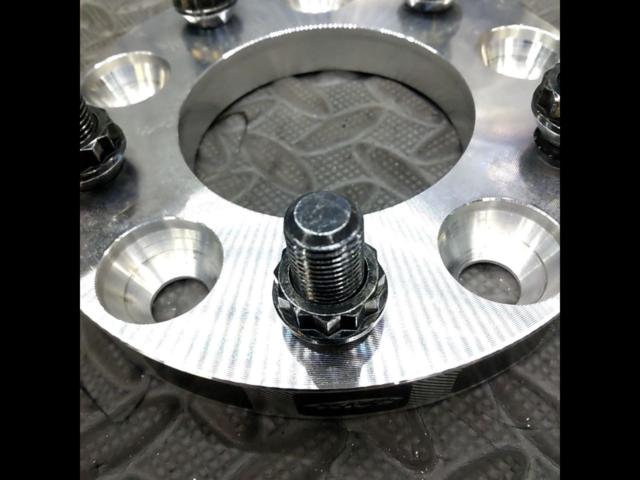 Kics
Wide tread spacer
15 mm
M12 × P1.25
114.3-5H
66Φ