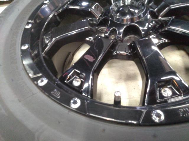 TRISTAR
INTERNATIONAL
MKW
MK-46
+
BRIDGESTONE
BLIZZAK
DM-V3