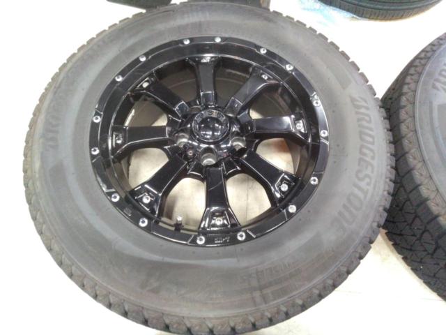 TRISTAR
INTERNATIONAL
MKW
MK-46
+
BRIDGESTONE
BLIZZAK
DM-V3