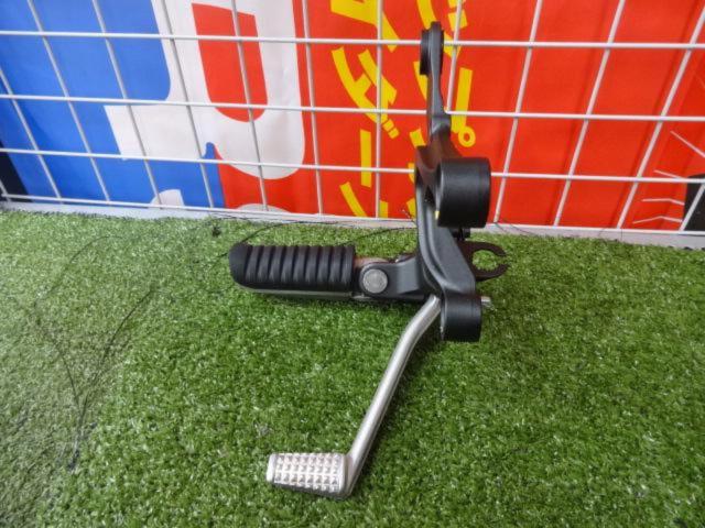 KAWASAKI Genuine Right Side Step
Z 900 RS