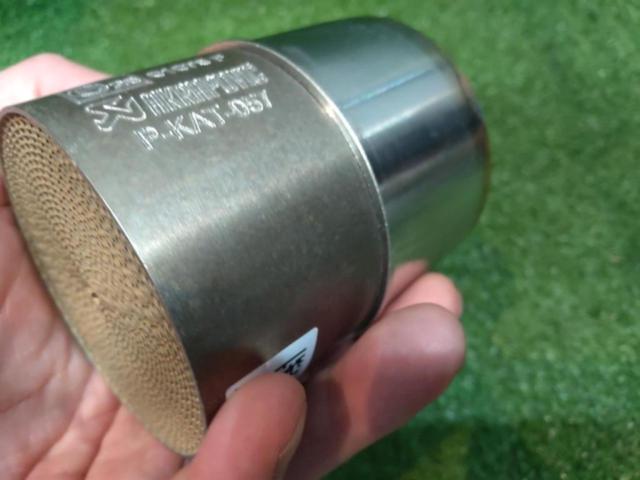 AKRAPOVIC
(Akrapović)
Options
Catalytic converter
MT-09
14-20/TRACER
15-20/XSR900
16-20