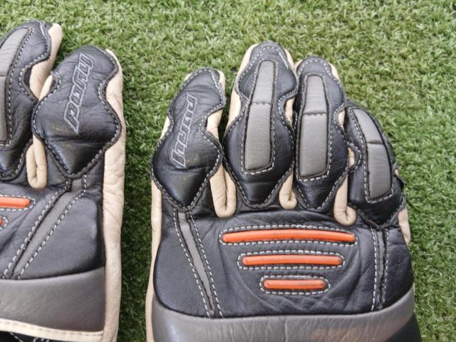 HYOD Racing Gloves
D30